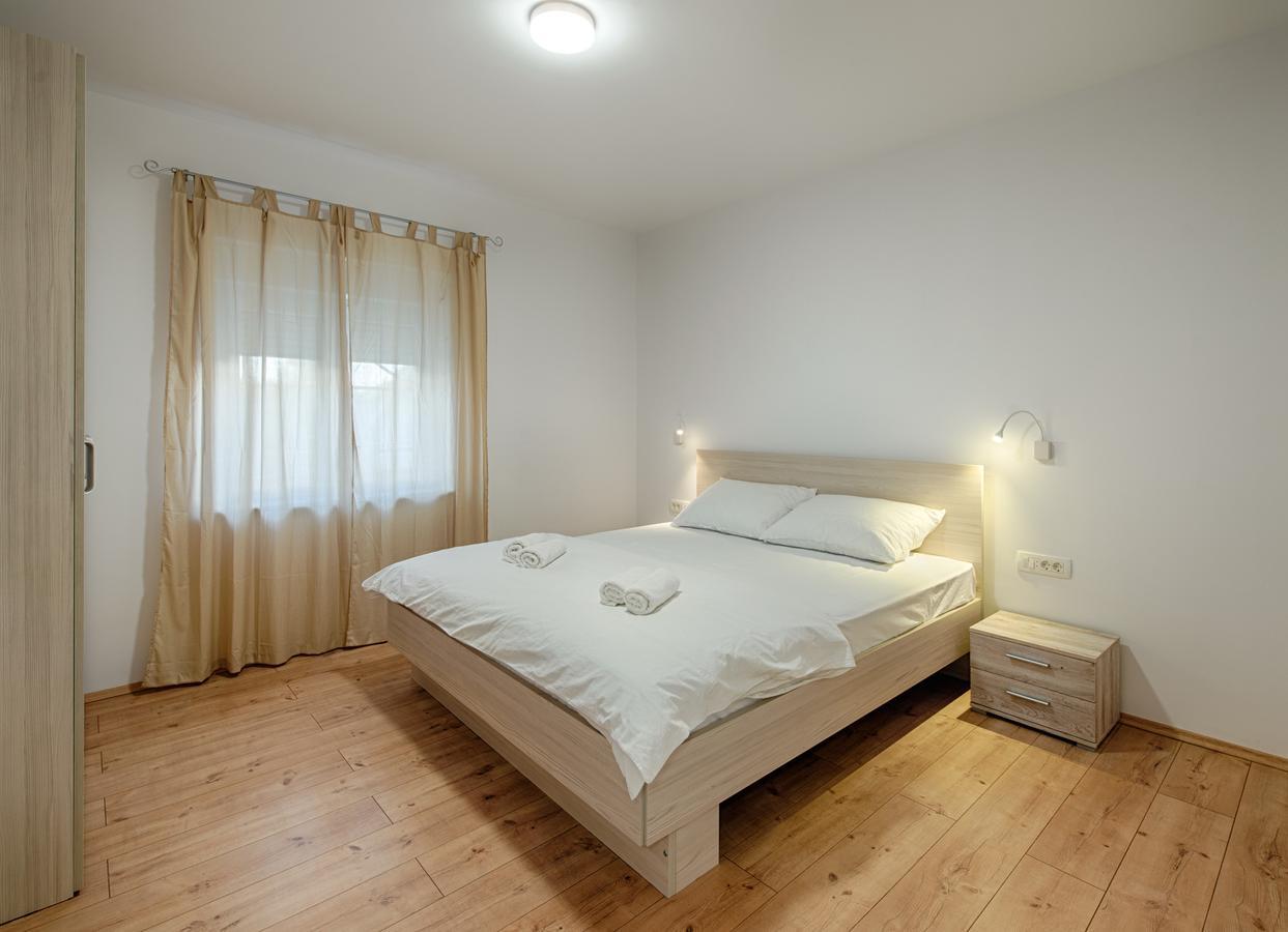 Cezar Luxury Apartment Omis Exterior photo