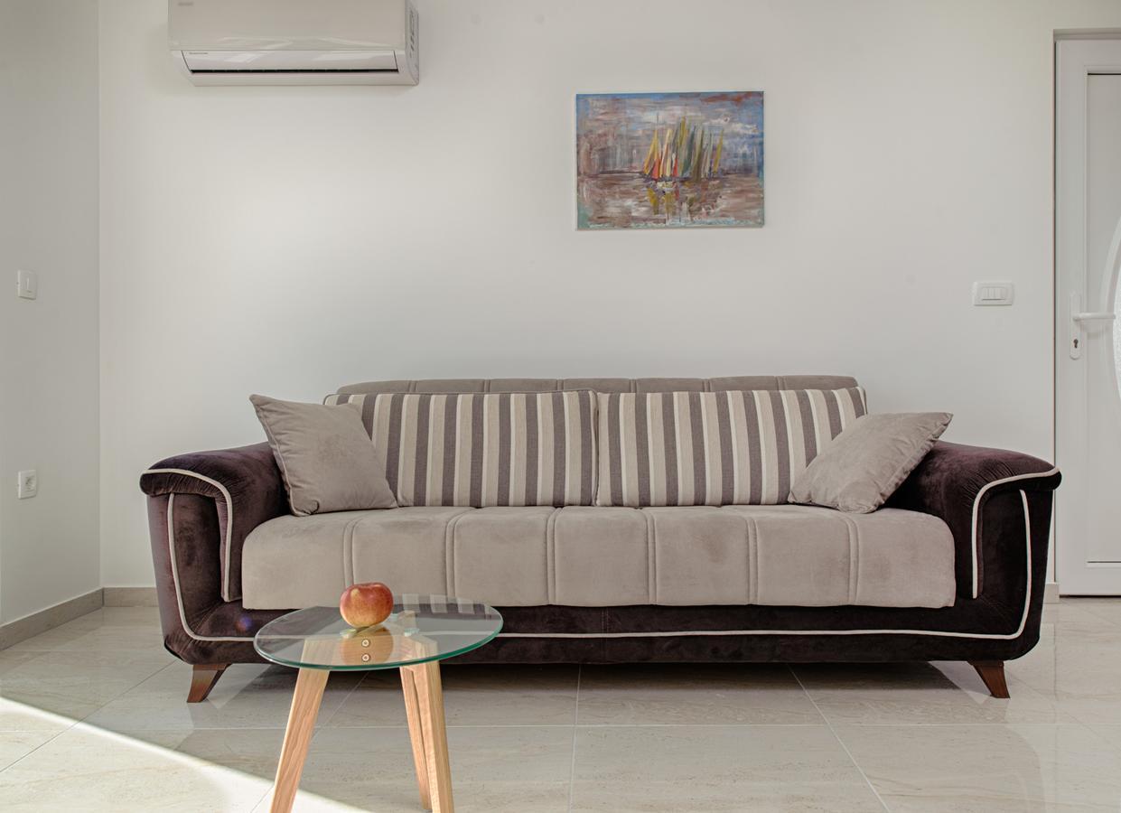 Cezar Luxury Apartment Omis Exterior photo