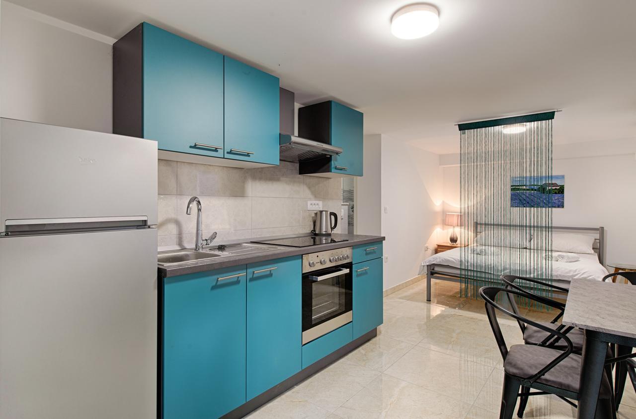 Cezar Luxury Apartment Omis Exterior photo